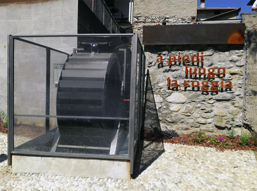 Ruota idraulica roggia Mandello